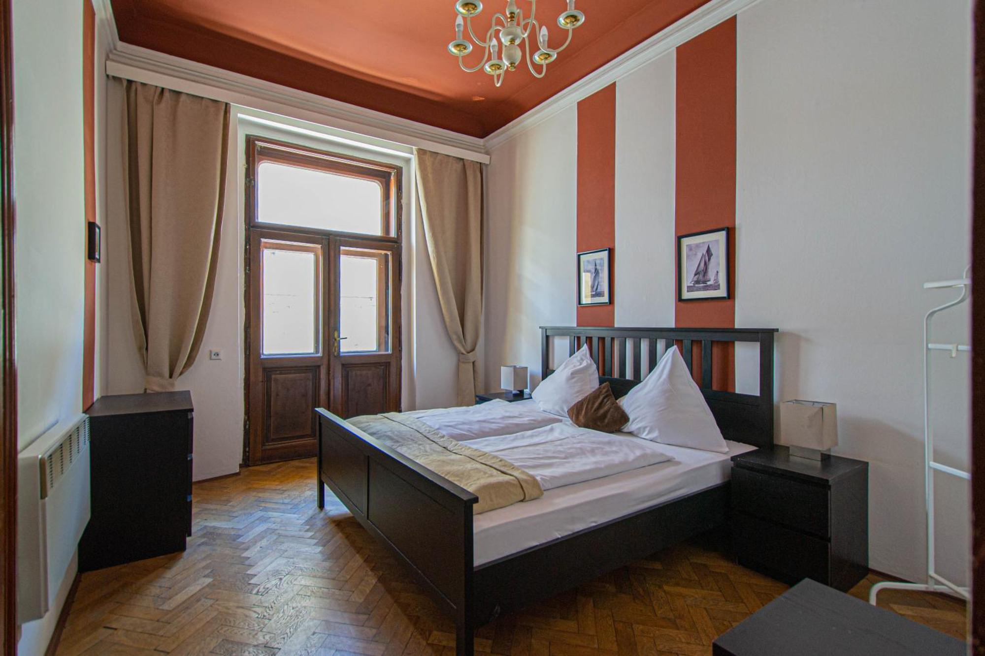 For Celebrations Spacious 3Bdr Apartment With Balcony Praga Esterno foto