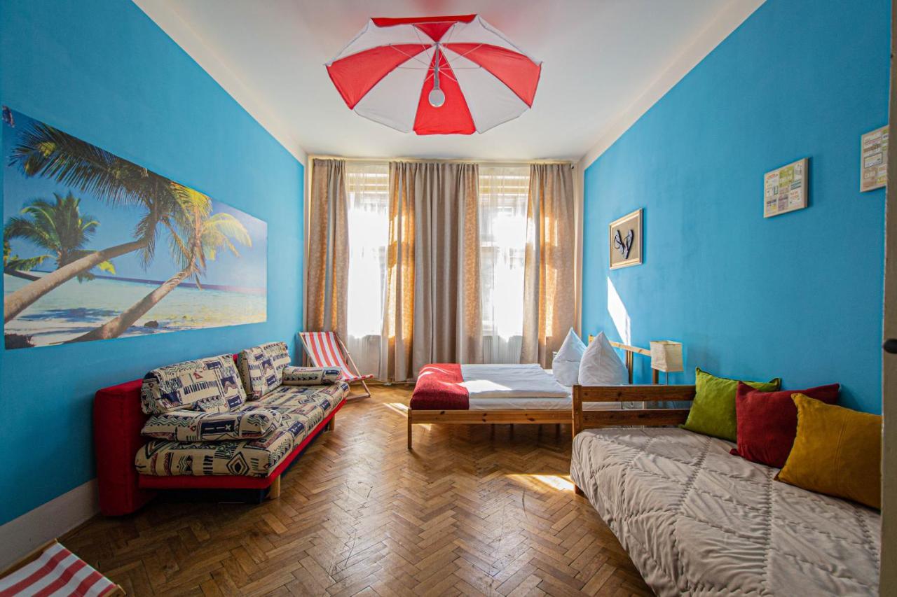 For Celebrations Spacious 3Bdr Apartment With Balcony Praga Esterno foto